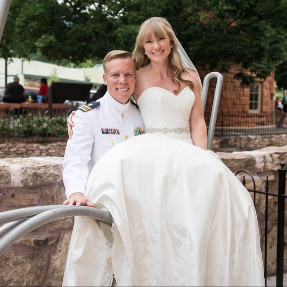 Wife & Husband Team - Posh Ambassador II - Picture 6 of 9